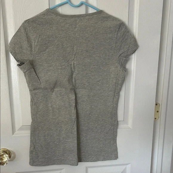 GAP Heather Gray V-Neck Dorty Dancing 🕺🏻 Graphic Tee - Picture 5 of 5